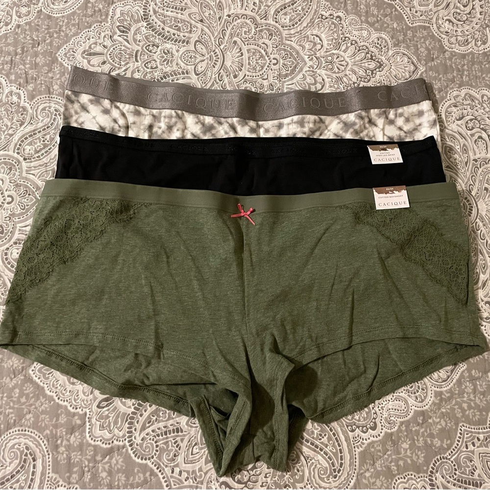 Cacique panties (3 pairs)